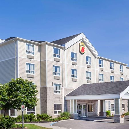 Super 8 By Wyndham Peterborough Hotel Eksteriør billede